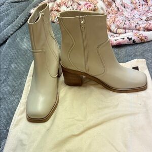 Seychelles Beige Ankle Boots